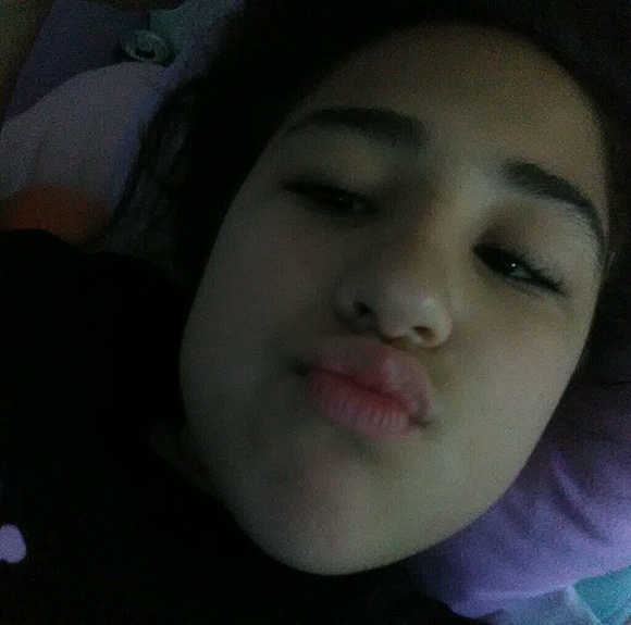 Meet your Posher, Abigail - Picture 1 of 1